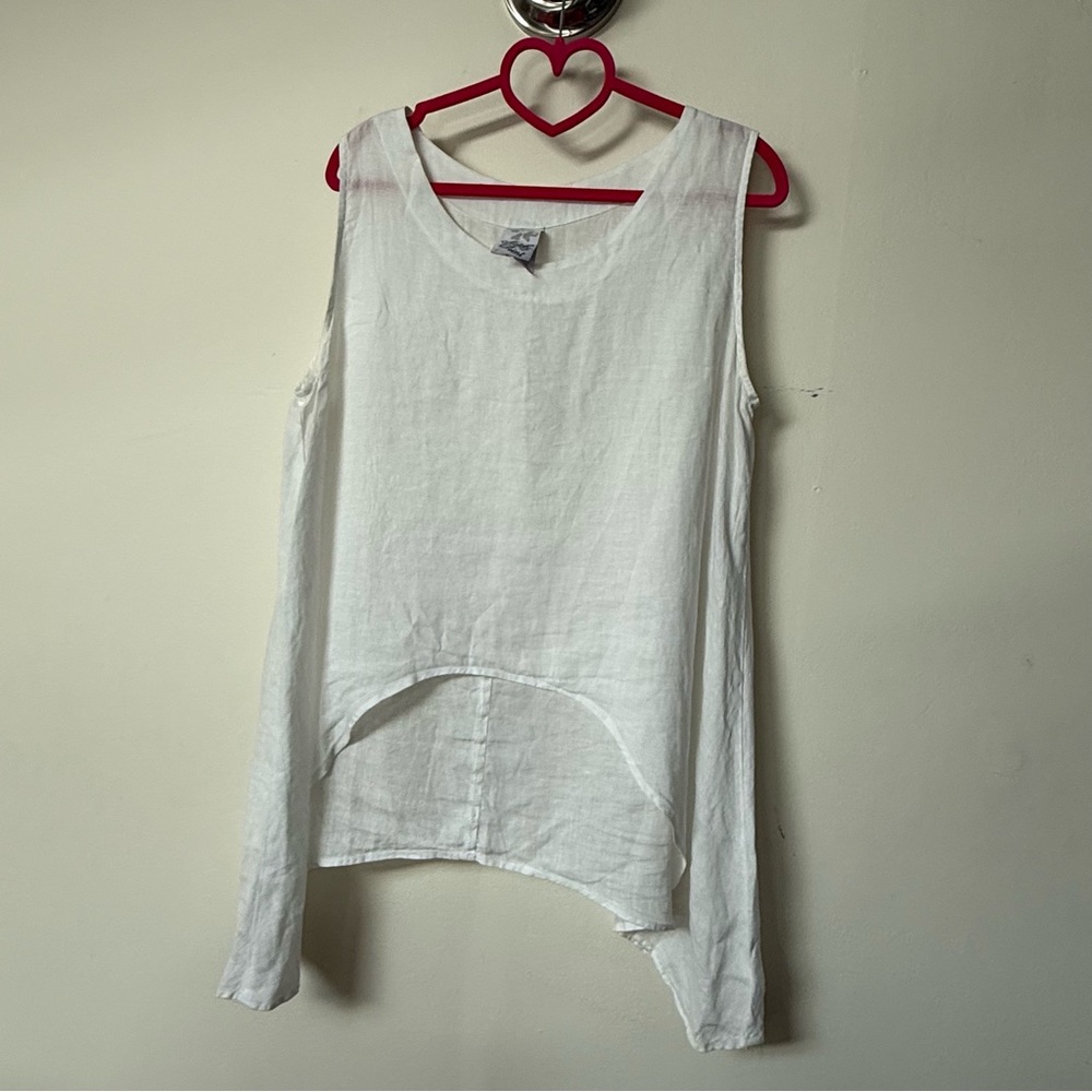 Women's White Linen Scoop Neck Sleeveless Tank - Relaxed High-Low Hem